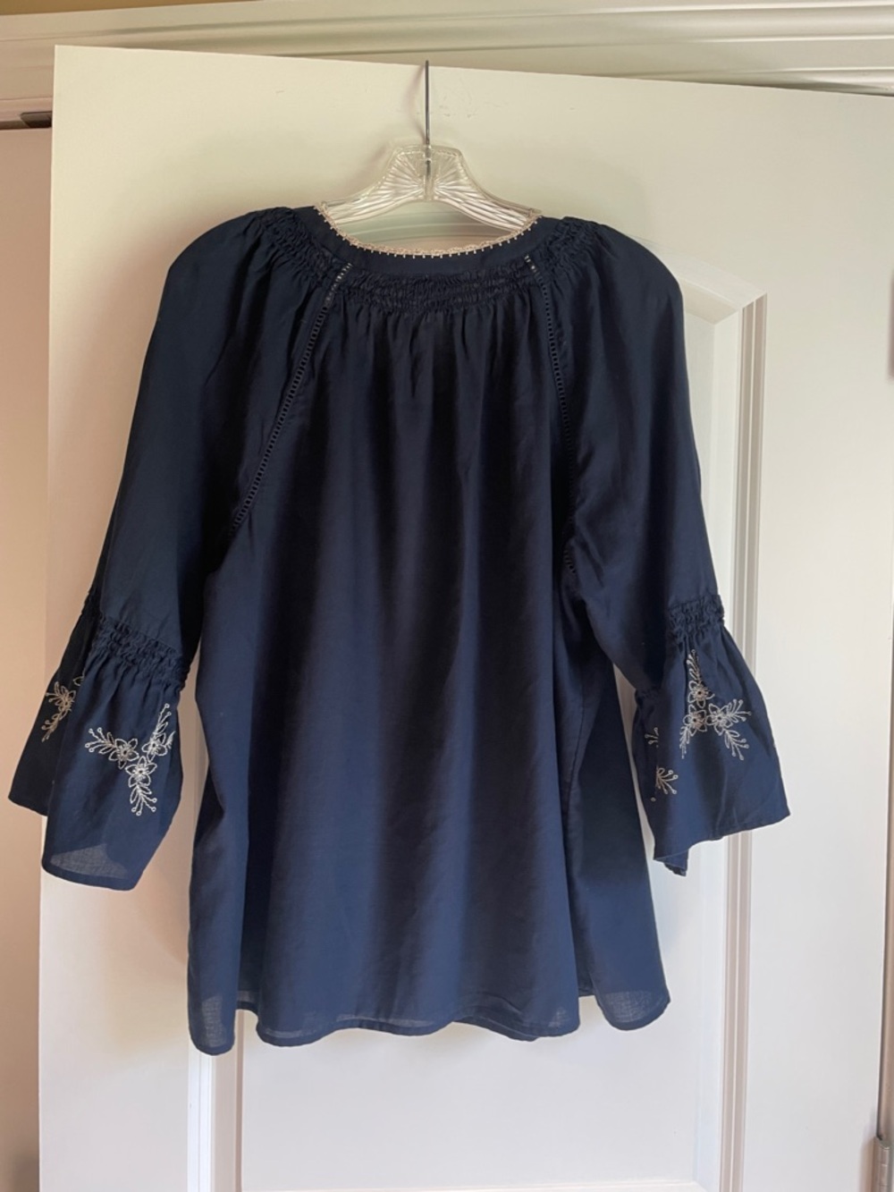 J. Jill Navy Peasant Tunic with Embroidered Bell Sleeves Size Large - Picture 5 of 5